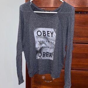 Obey, size M, dark gray